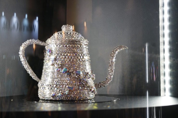sprudge's tweet photo. A robotic coffee arm, a diamond studded kettle & much more at #SCAJ2016 https://t.co/5hZ6ggqtez https://t.co/OqM1xwXSkp