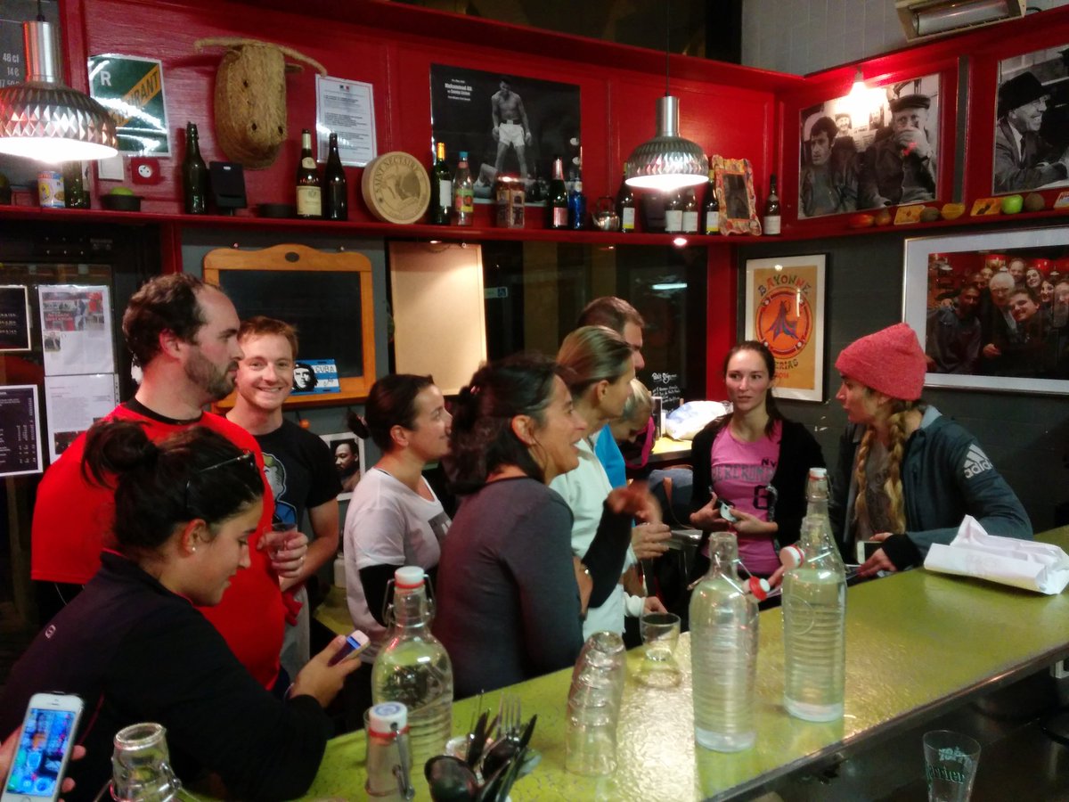 50359300d133492's tweet photo. Run d'ar Odeon : After run dans notre nouveau QG le sathees. 
#whyirunodeon
#whyirunparis
#adidasrunning 
#adidas https://t.co/lMhEaD7Ao4