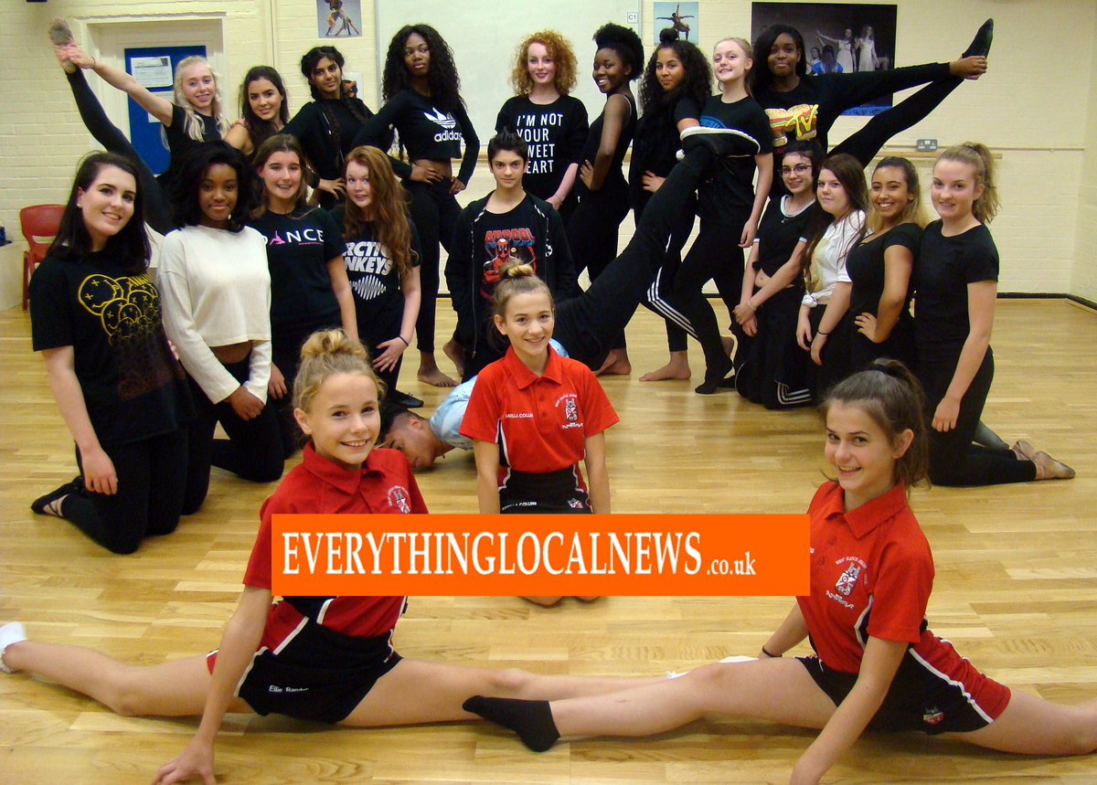 ELNews_'s tweet photo. MEDIA RELEASE: WEST HATCH HIGH SCHOOL: @WestHatchHigh1 open evening https://t.co/cHUZfwCaP2 Pictures: https://t.co/RfjWlrILk9  @DanceUtting https://t.co/oUV270UgAU