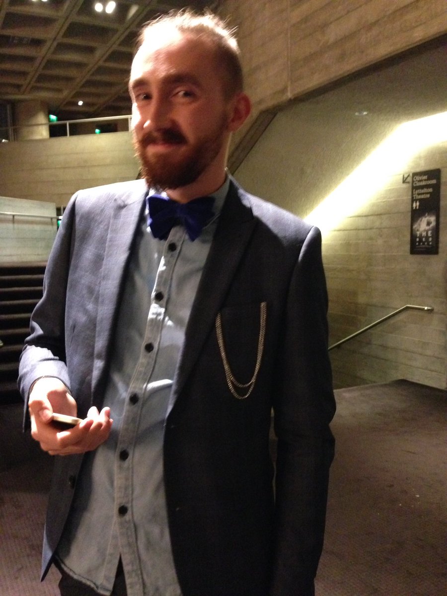 Lovely to bump into @H_o_d_g_y  at #shapeat40 <a href="/ShapeArts/">Shape</a> <a href="/NationalTheatre/">National Theatre</a>