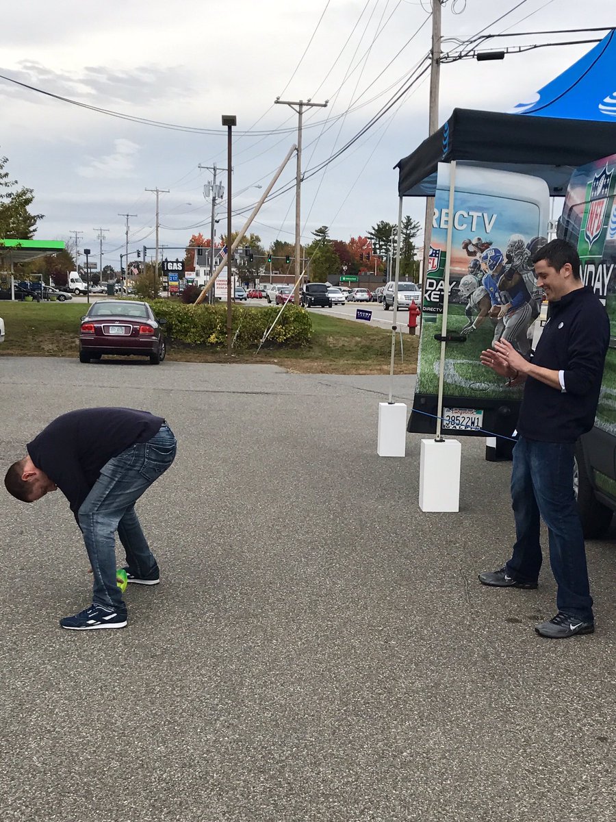 melwhiteman0825's tweet photo. Sean Parkinson and Somersworth Team throwing the ball around! @WalshWarriers @LiveFreeOrDL @TheSoMoWorth https://t.co/flm4lKmS5O