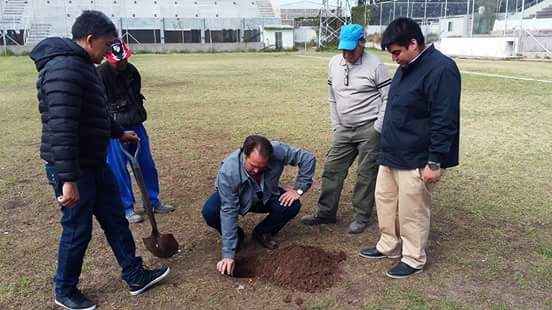 MiguelDinopulos's tweet photo. Se Firmó Convenio para la Renovación Campo Juego Est. de Vargas. Gran Logró del @GobDeLaRioja para el Deporte @SergioGCasas @nestorgbosetti https://t.co/gj2qVqBrct