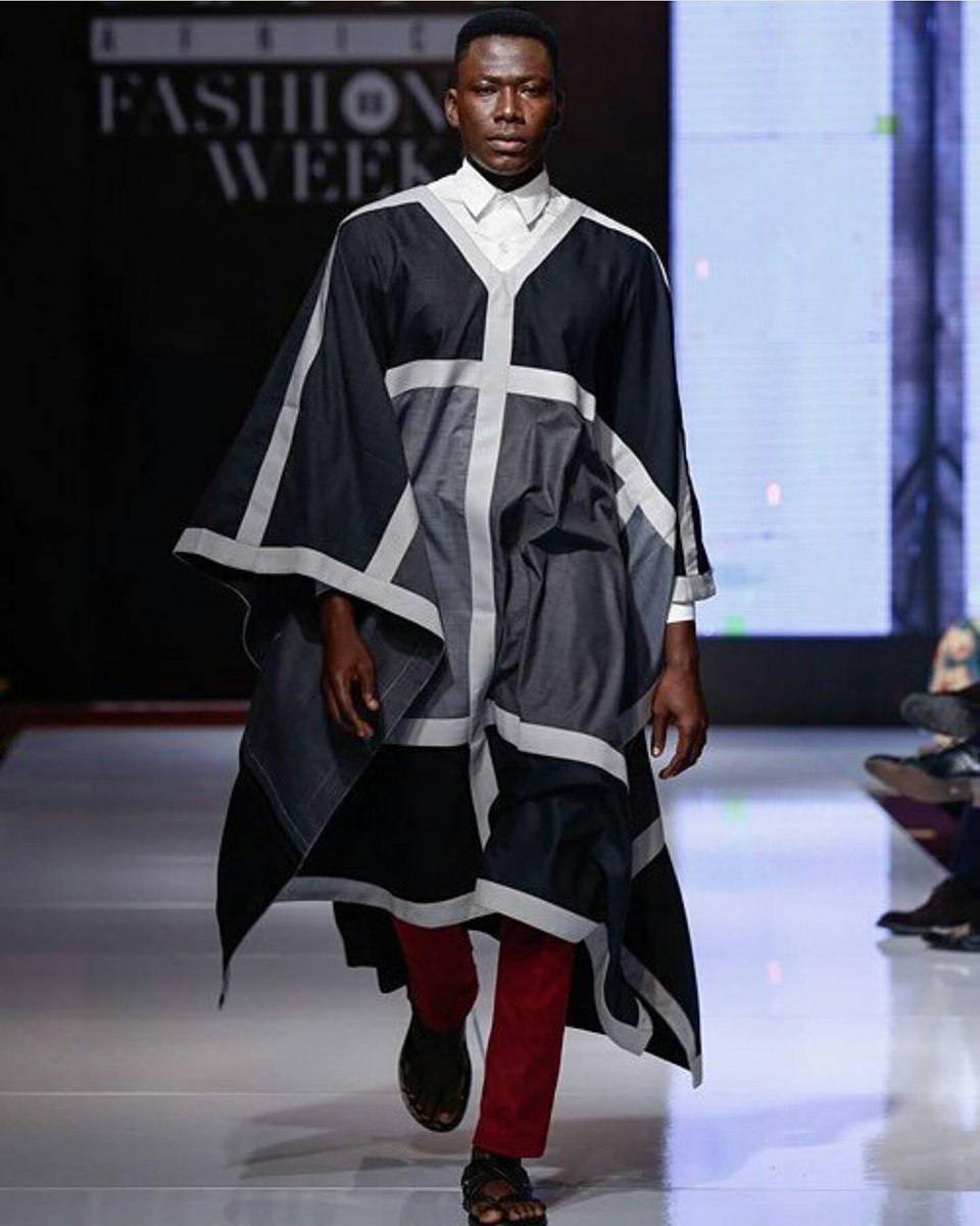 Vans_Kere's tweet photo. Signore fusion cape top on runway #glitzafricafashionweek #glitzfashion #glitzafrica #capetop #fashion  #runway  #runwayafrica #vanskere https://t.co/59ZRc9zZqW