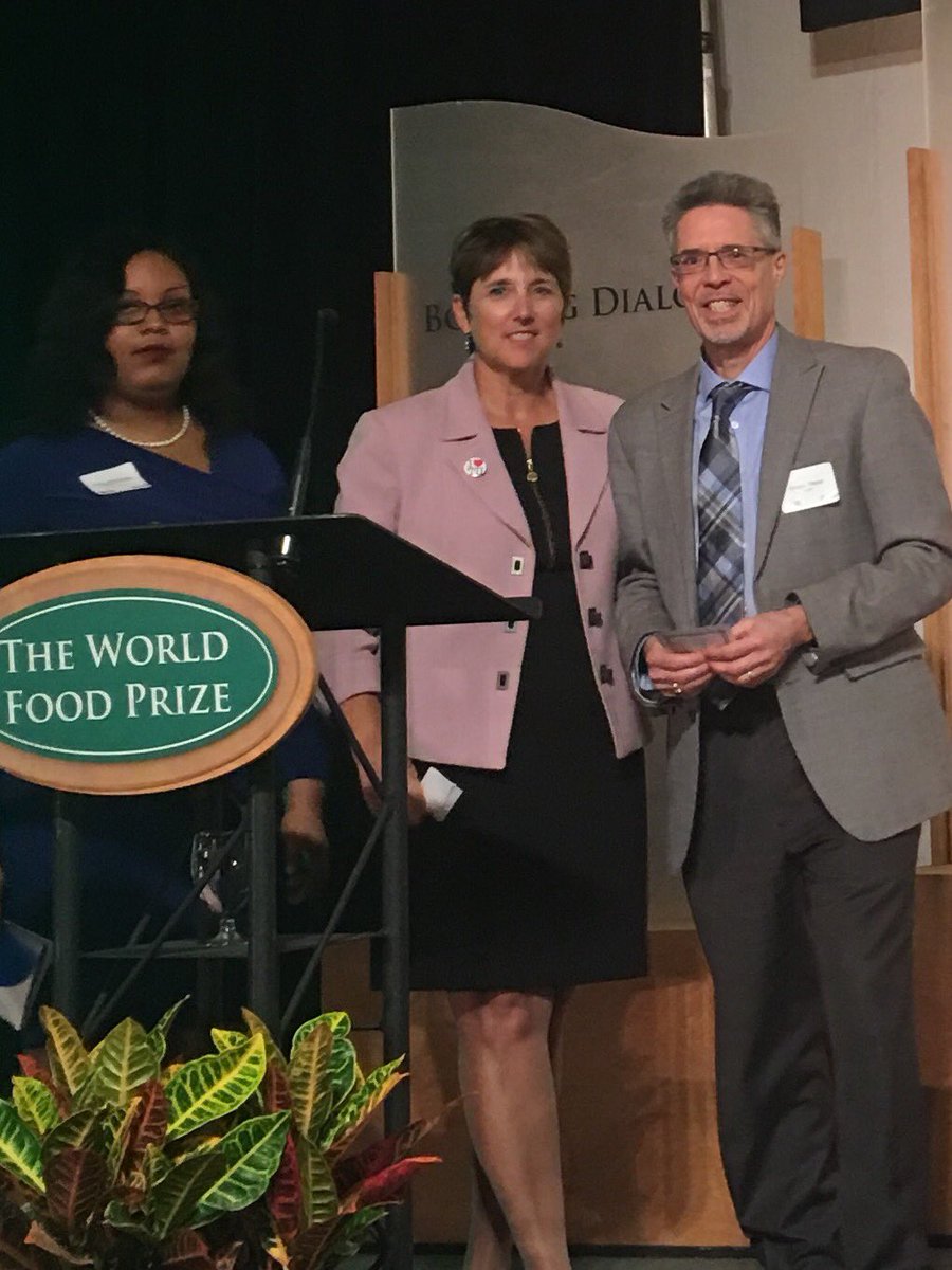 sherrimbrown's tweet photo. Excited to share progress to inspire next generation of STEM innovators at World Food Prize.  #STEMFoodAg #HelpWantedFoodAg2017 https://t.co/62ba7RlA6P