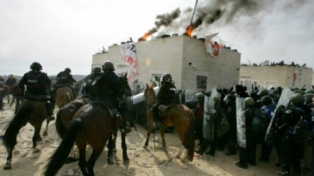 France24_ar tweet picture
