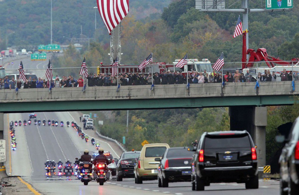 AMacInnis2's tweet photo. An amazing show of support today for the late Officer Blake Snyder, his family &amp; our City's Law Enforcement.#RIP https://t.co/o9S3UnLPoB