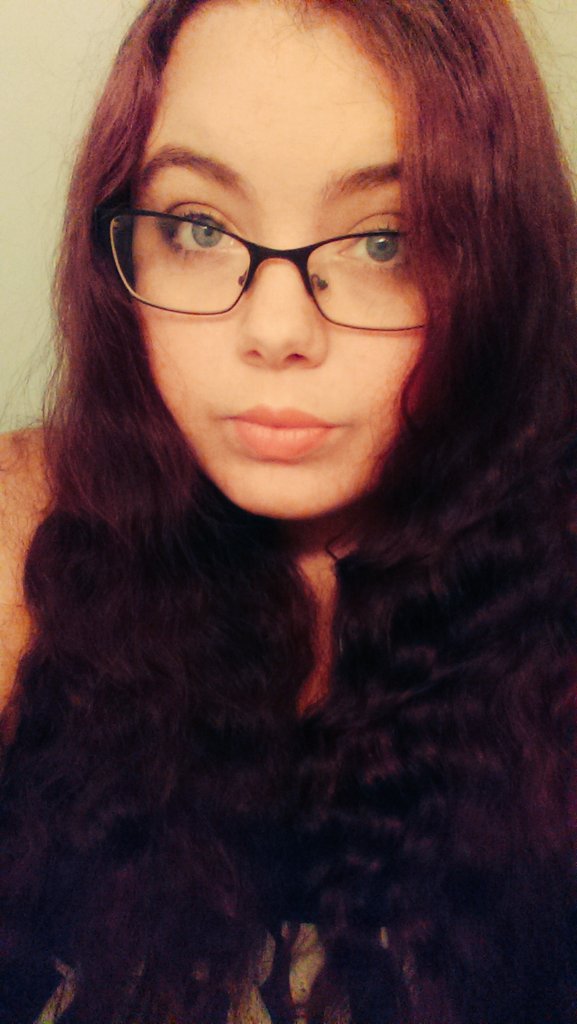 MistressSarahMarie tweet media
