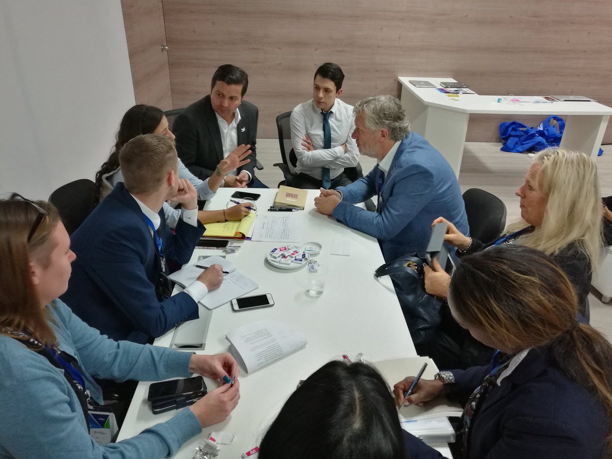 lunadavid's tweet photo. Embajadora Suecia @AnderssonFrutos y Ministro Vivienda y Dllo Digital Sueco, Peter Ericsson, vienen a #Col30 a conocer nuestra experiencia https://t.co/AicfQVjtQ8