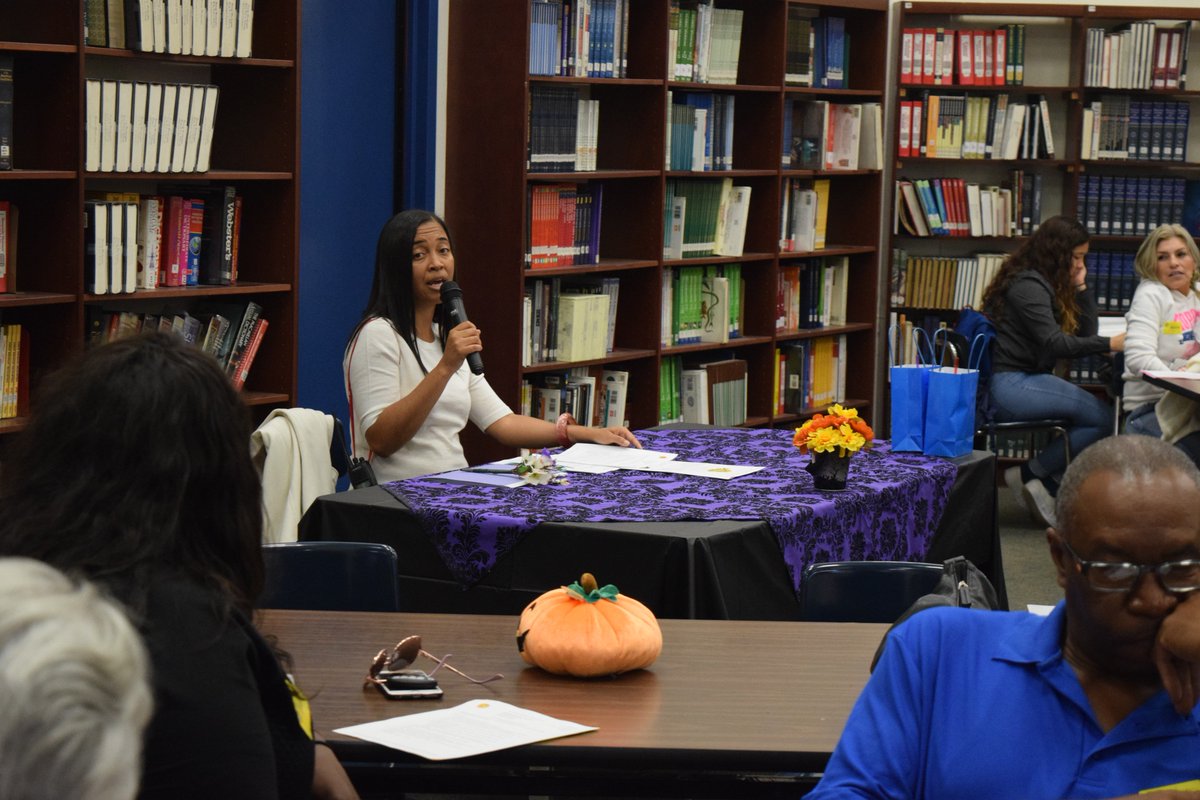 WPHSGenerals's tweet photo. If you missed it today's "Breakfast with the Principal," the next is Nov 8 at 8:30 a.m. #bethere #generals #theprep https://t.co/XnY3yCeoty
