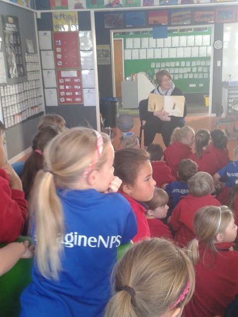 mandaj332's tweet photo. And we have started.  Story telling by Tracy #imagineNPS https://t.co/UESpuOxUf0