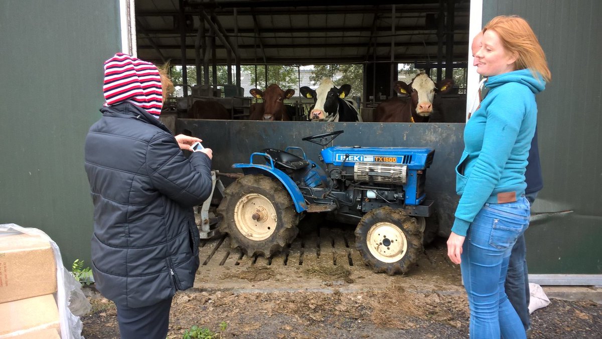 1/4 Day4 studytour <a href="/Farmersmoldova/">Farmers Moldova</a>: visit <a href="/pietjan7/">Piet Jan Thibaudier</a> + <a href="/tineke_hoekstra/">Tineke Hoekstra</a>. About raising calves and aspects of taking over the farm. @agriterra