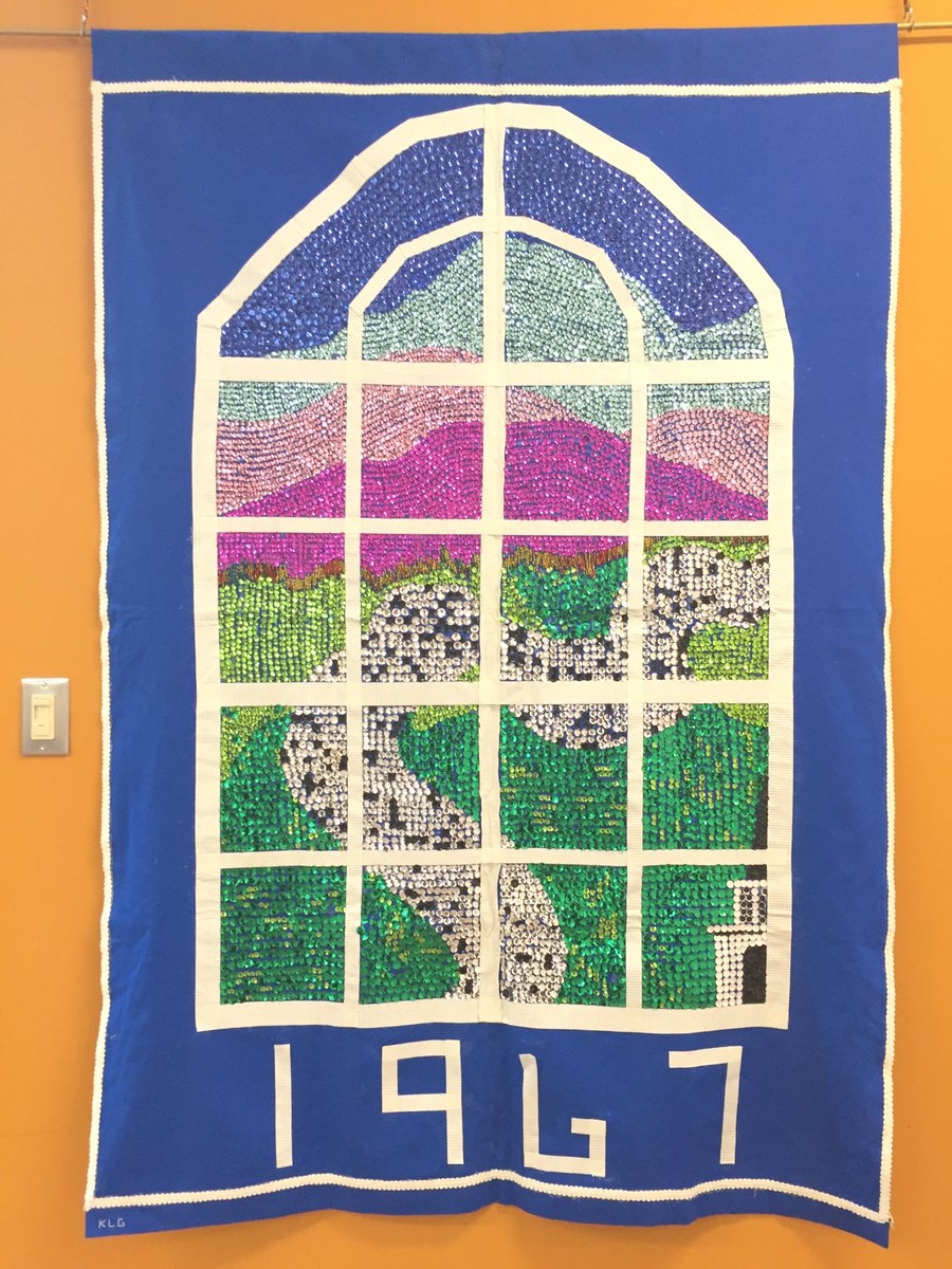 middalumni's tweet photo. #TBT with the class of 1967... Hope to see you at your #bedazzled best at #MiddReunion17! #Middlebury #50th #PurpleMountainsMajesty https://t.co/aVWwCzM6pv