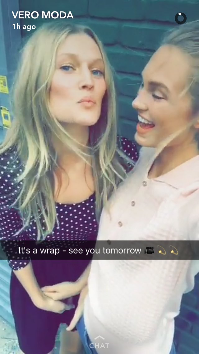 تويتر \ Romee Strijd على تويتر: "Romee & Toni via Vero snapchat.👻 https://t.co/4wuAOuyYQd"