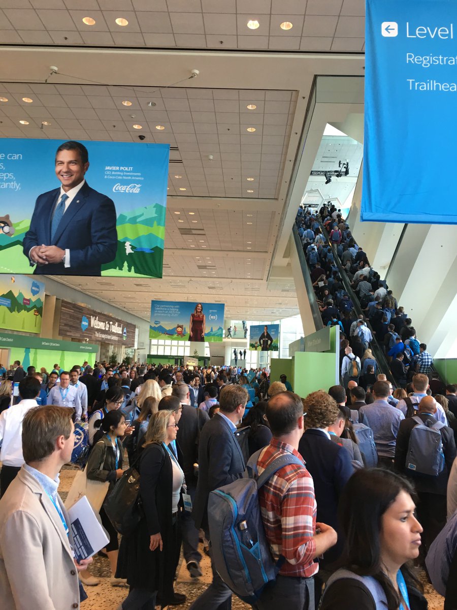 technaglass's tweet photo. We are proud to let our customers know that we are associated with one of the largest cloud computing companies in the world #Dreamforce2016 https://t.co/Ji6hTypbUm