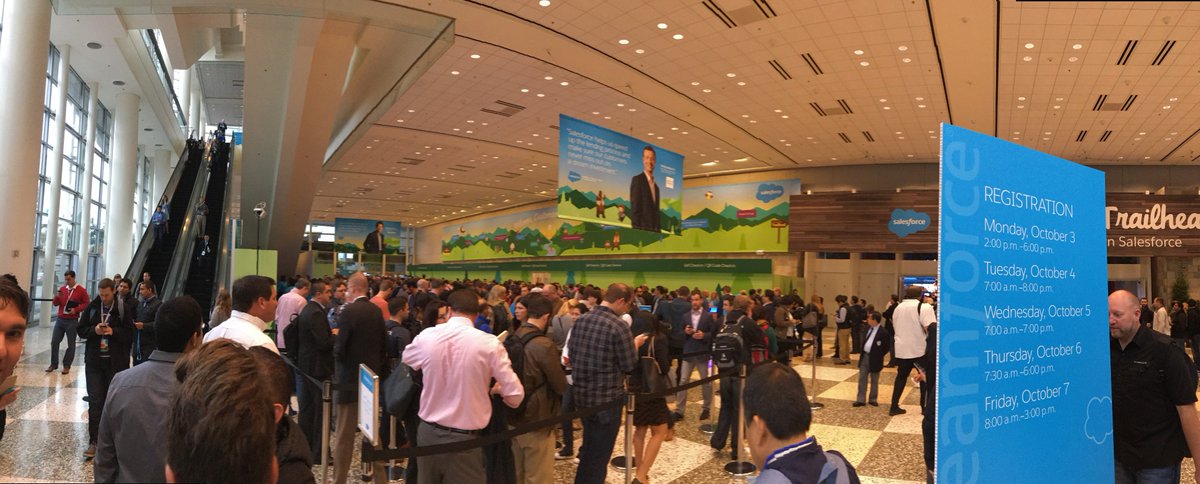 technaglass's tweet photo. We are proud to let our customers know that we are associated with one of the largest cloud computing companies in the world #Dreamforce2016 https://t.co/Ji6hTypbUm