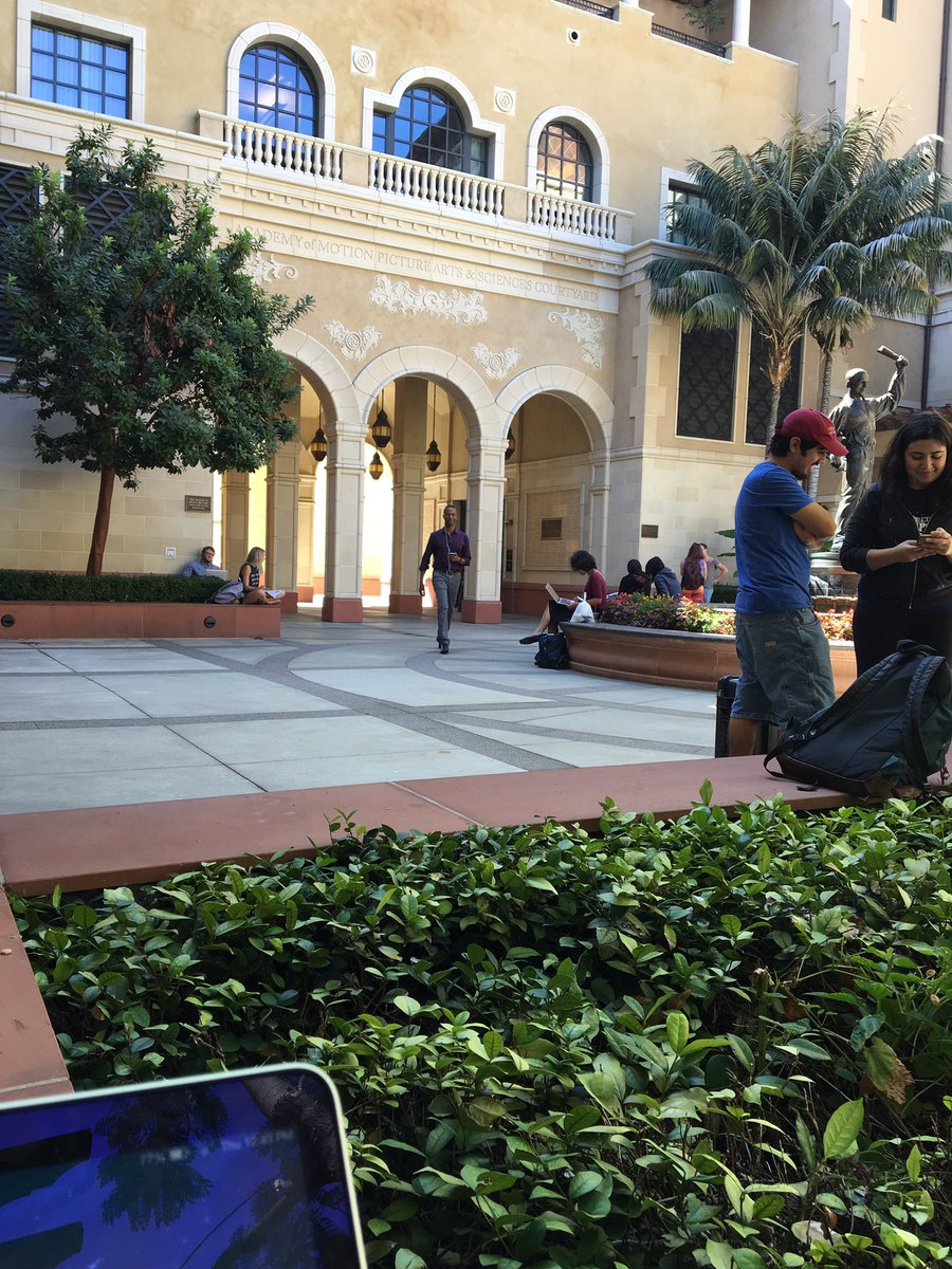 lilynorris98's tweet photo. best place to study #cntv101 https://t.co/0Ec3BIbalq