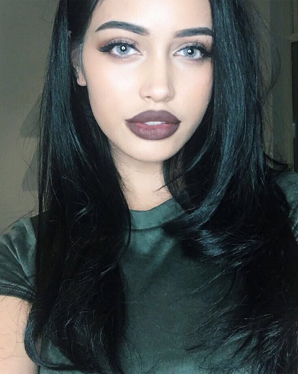 I'm a dangerous woman regardless of the man I'm with. 🔪🔪