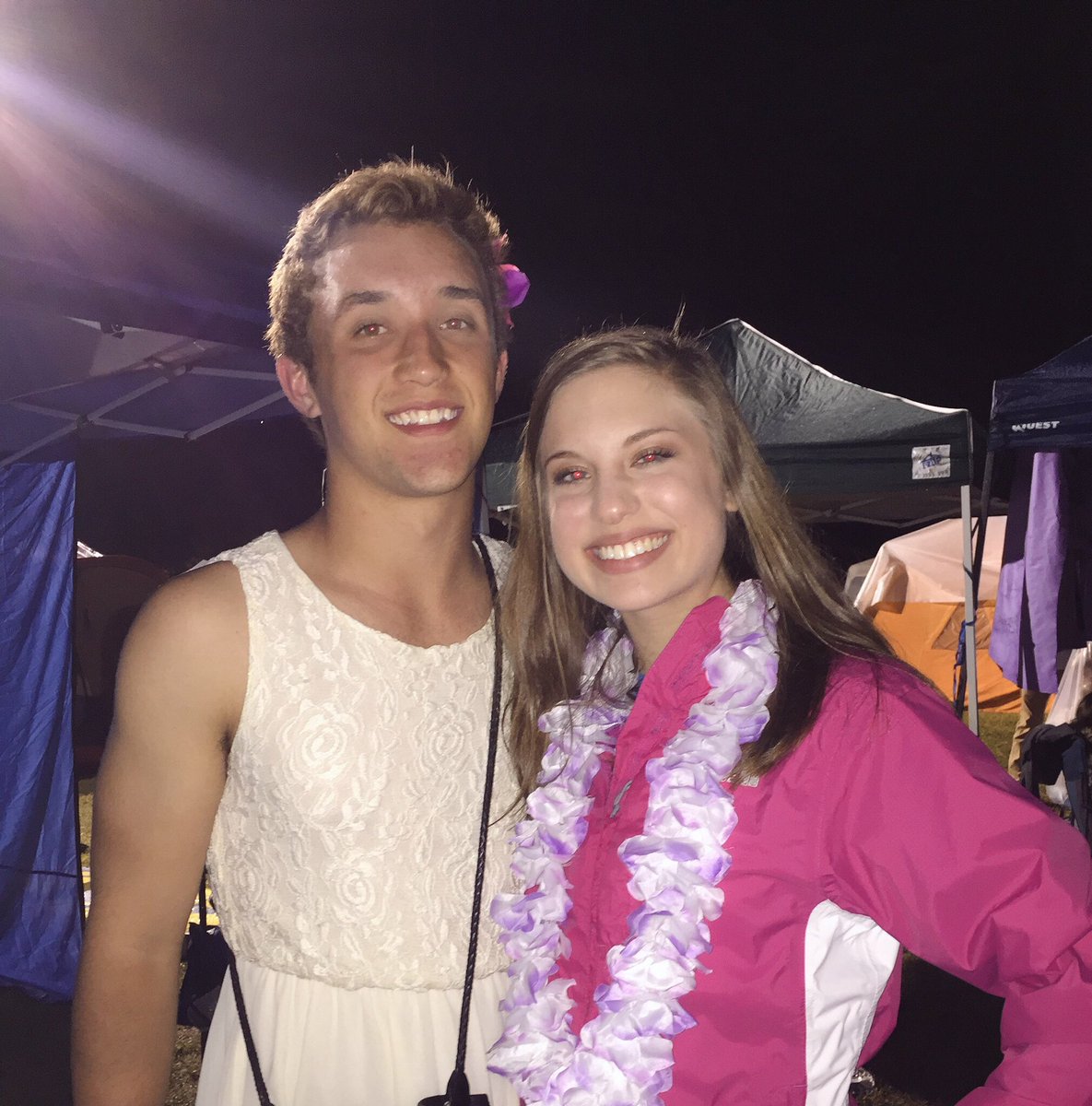 _gnarlykarly's tweet photo. happy birthday @bridges_eli 🎈 I hope your day was great! #trashcan #councilB #spanish https://t.co/ETujLxfYzx