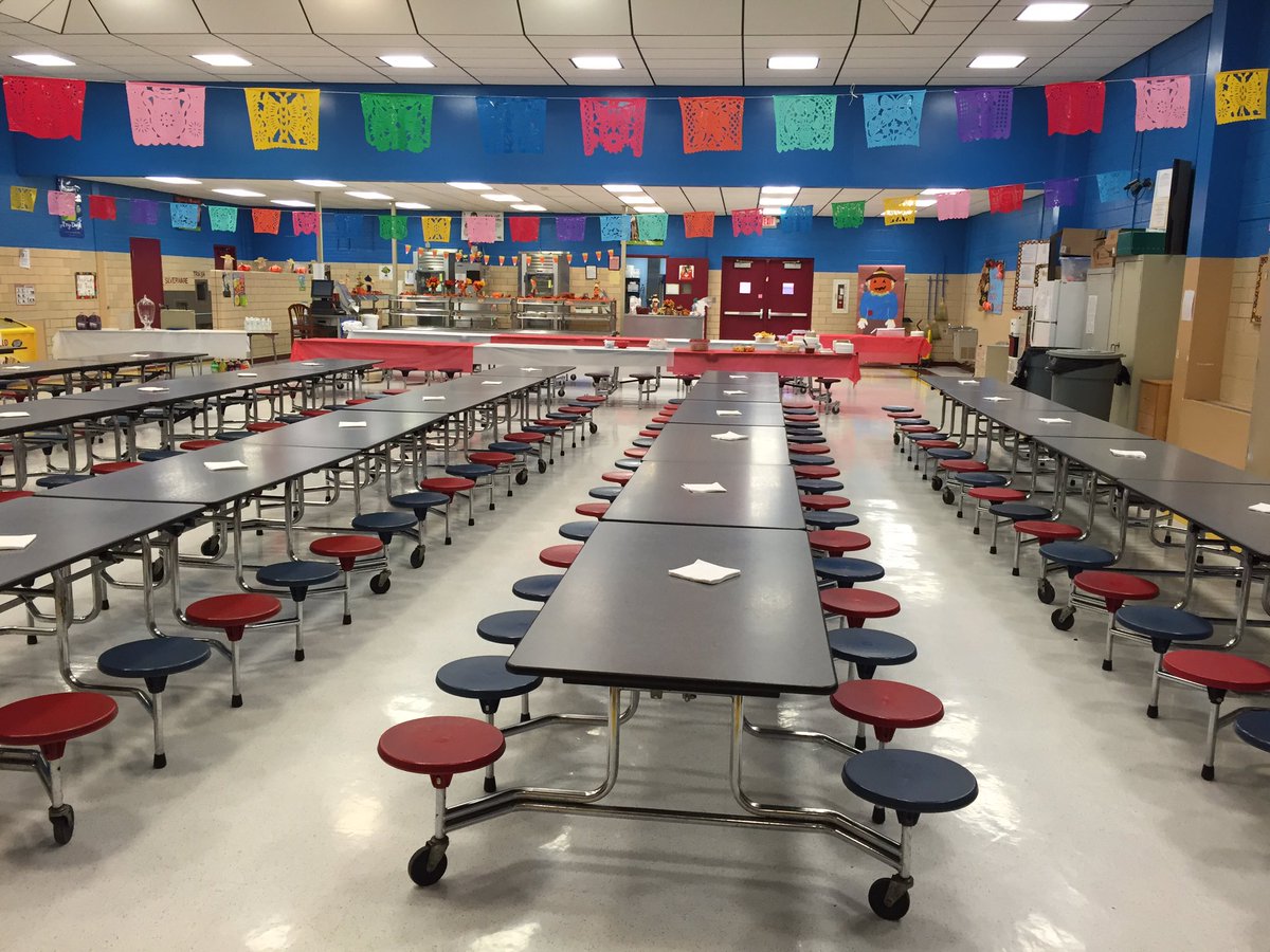 rockytopteacher's tweet photo. Getting ready for our school's International Night! ❤️ #impactlocalreachglobal https://t.co/1VYBSp5Z85