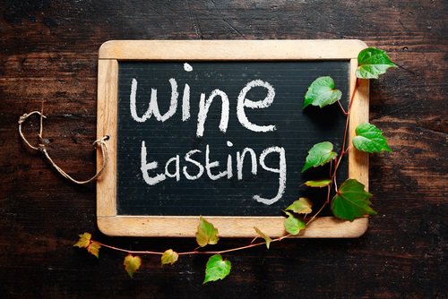 WineStyles_WDM's tweet photo. FREE Wine Tasting begins tonight at 5:30! Stop by and taste some of our favorites from Jacuzzi and Cline! #JacuzziWines #ClineCellars https://t.co/lqjaALHbxO