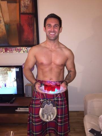 ToplessKiltsC's tweet photo. Fun and games at a PJ party in the West End :) #Glasgow #Scotland #Kilt #Topless https://t.co/BZDUTB2Ge2