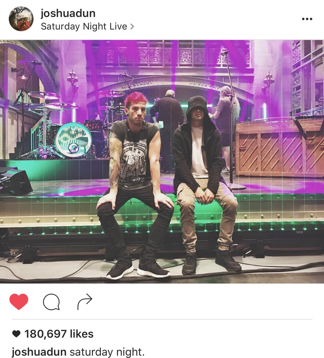 choisanluv's tweet photo. Crying https://t.co/3KWZd46PxZ