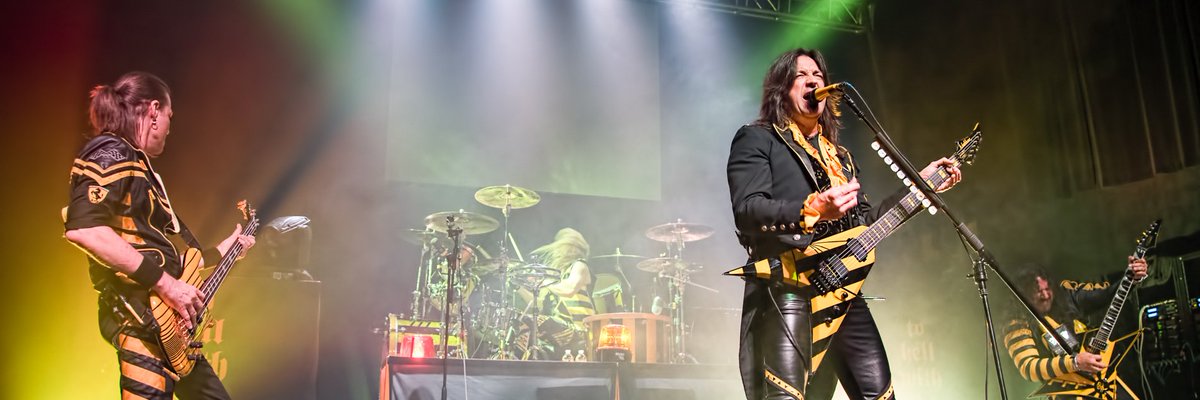 dfw_images's tweet photo. Stryper review from Dallas, TX https://t.co/TJpJi2uJr6 #tohellwiththedevil #stryper #gasmonkeylive @michaelhsweet #music #metal @Stryper https://t.co/UpH1QSb7TT