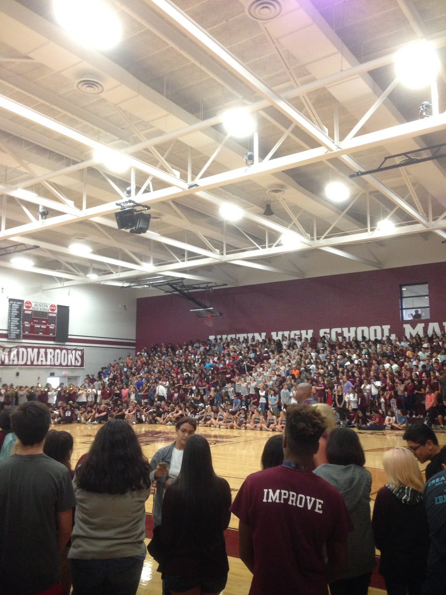austinstuco's tweet photo. Homecoming pep rally was a success! See you all at the game tonight! https://t.co/mYRrlwVVjv