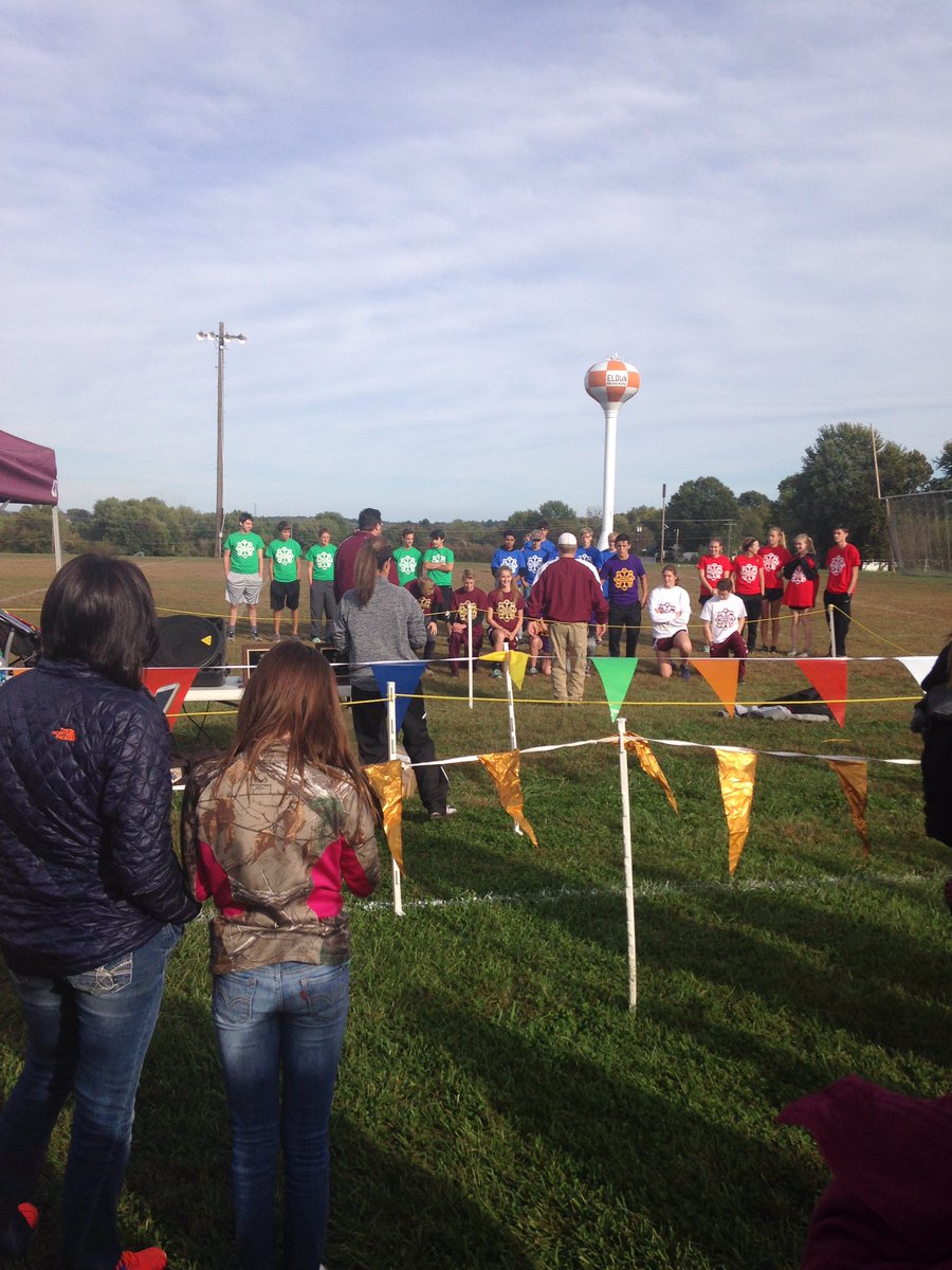 SBooneHS's tweet photo. Recognizing seniors of each conference school before conference race @sbcxc @BruceJournal @RodKRCG13 @TonyKRCG13 @KOMUsports https://t.co/q4dZ5qagGM