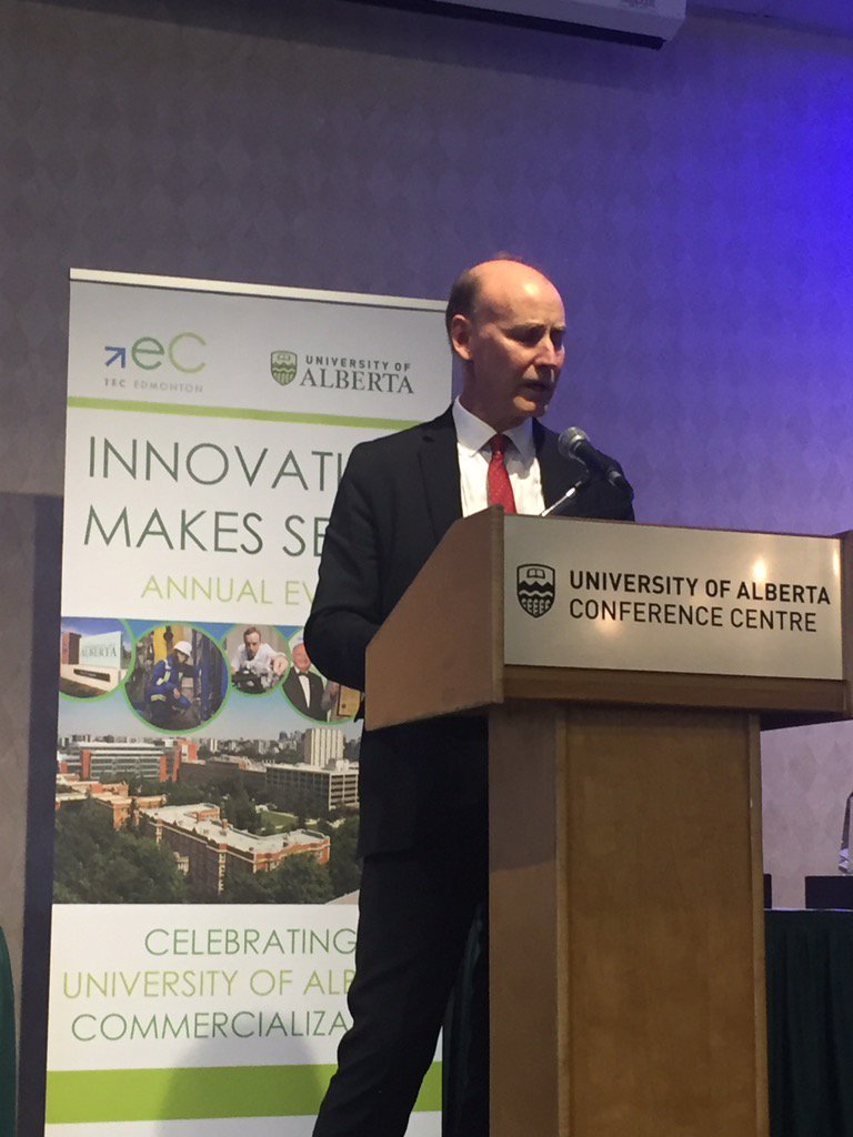 CheryllYEG's tweet photo. Had the pleasure of introducing Dr. Walter Dixon @TECEdmonton Innovation Makes Sense event. #evolvingideas https://t.co/w9TTymguQo