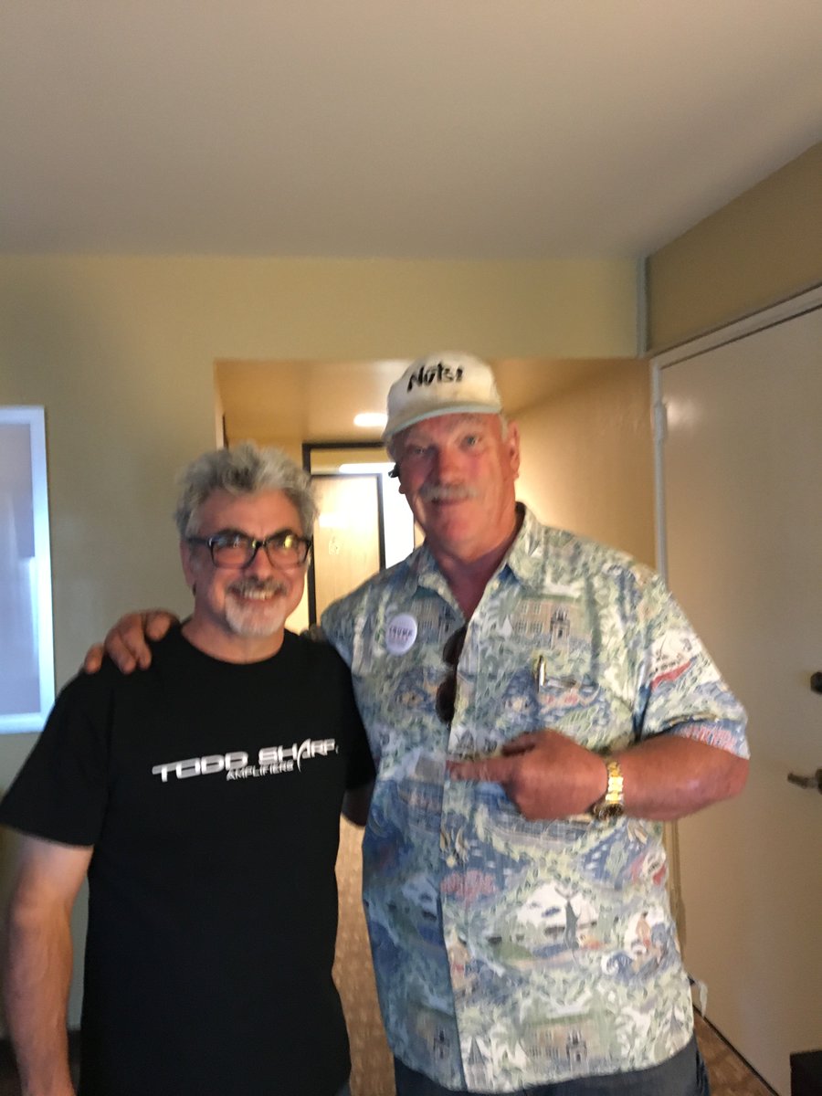ToddSharpAmps's tweet photo. Reconnected with the legendary Aspen Pittman at the #LAAmpShow.He has been a major force on the forefront of vacuum tube tech in guitar amps https://t.co/6anEwyBmf2