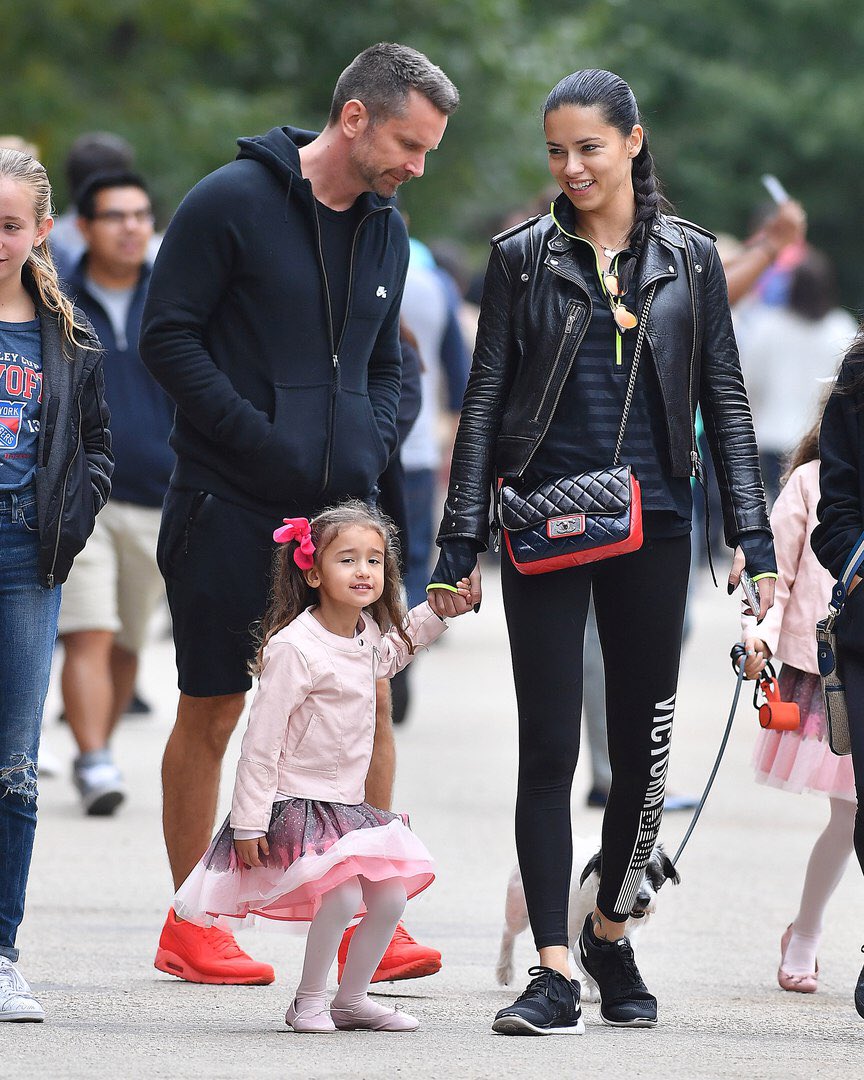 Adriana Lima Daughter