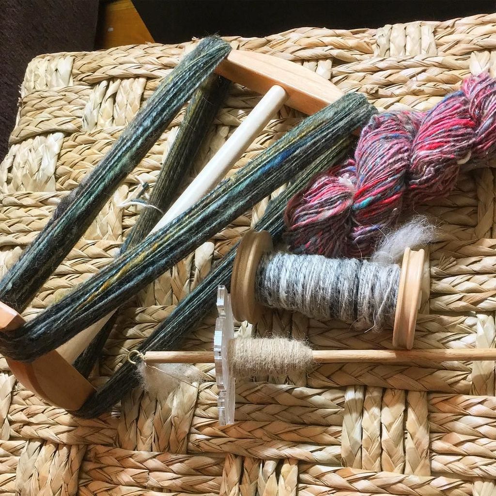 cnyttende's tweet image. My Spinzilla accomplishments!
making! #handspinning
-
-
-
#teamyarncrushers #spinstagram #spinnersofinstagram #igsp…