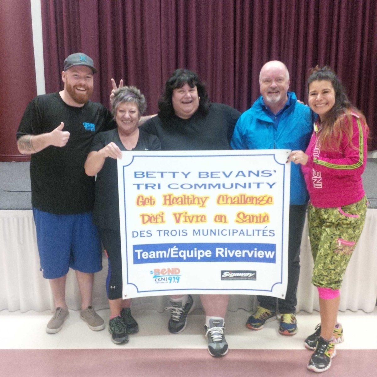 BruceFitchMLA's tweet photo. Go #teamriverview Zumba class is about to start, part of the #bb2016ghc also attending @CassistaCecile https://t.co/2LhoJHy74m