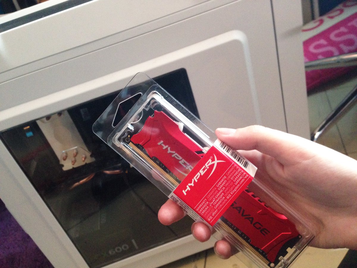 Nova_plz's tweet photo. Vamoa mejorar la pc, andaba sobreviviendo con 8GB, ahora vamos por 16GB! X3 😍🎉 @HyperXLatam #HyperXSavage https://t.co/v0RSZbSnbx