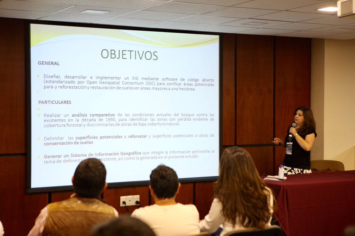 Probosque_'s tweet photo. Gabriela Gómez Rodríguez investigadora @IGeografiaUNAM en la #ExpoForestal 2016 nos habló sobre la recuperación de los bosques en el #EdoMéx https://t.co/FrXz8vPrKx