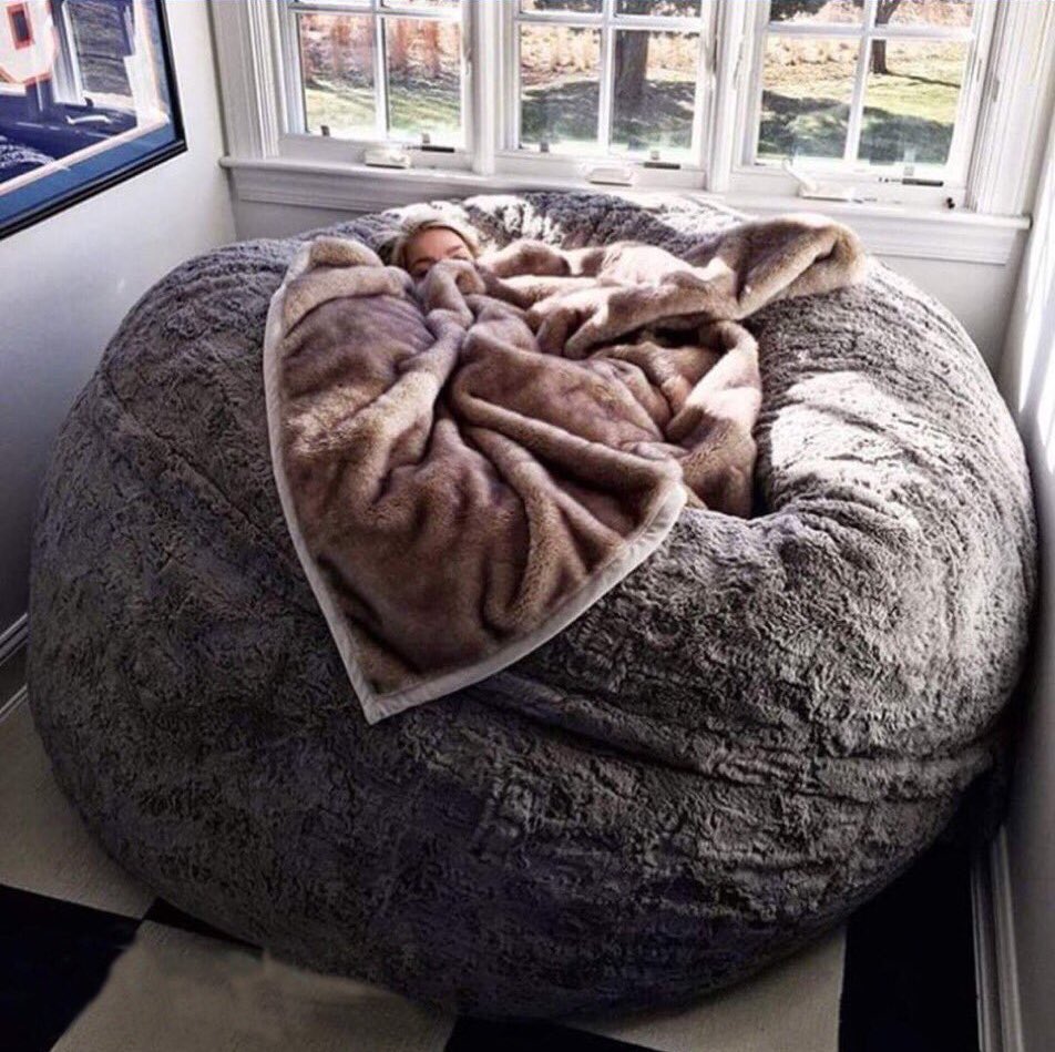 atedobnes_'s tweet photo. A mi que me gusta dormir con algo así caigo en coma por 3 años https://t.co/QoJvKjLEM4