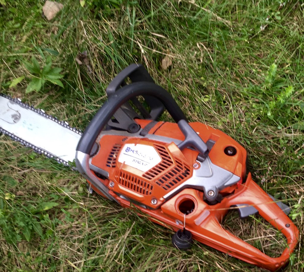 VTwithaView's tweet photo. Happy to try more, @husqvarnausa, after testing this guy during #GameOfLogging! #wow #greatpower #aggressive #light #ppetoo #please https://t.co/uIyM4gn2X9