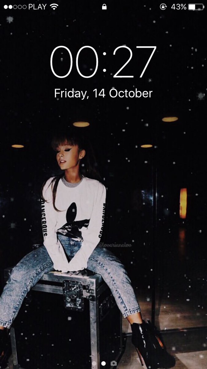 lovarianalov's tweet photo. Ariana Grande lockscreen pack 🌙 rt or ask if you want it 💖must be following 🎉 https://t.co/AWLKB8PGHA