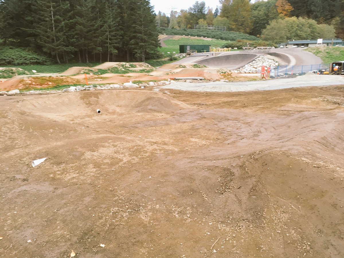 JayHoots's tweet image. Completed #strydertrack &amp;amp; advanced #pumptracks at #interriverpark North Van before 200mm of rain! @NorcoBicycles @RydersEyewear @alexstieda