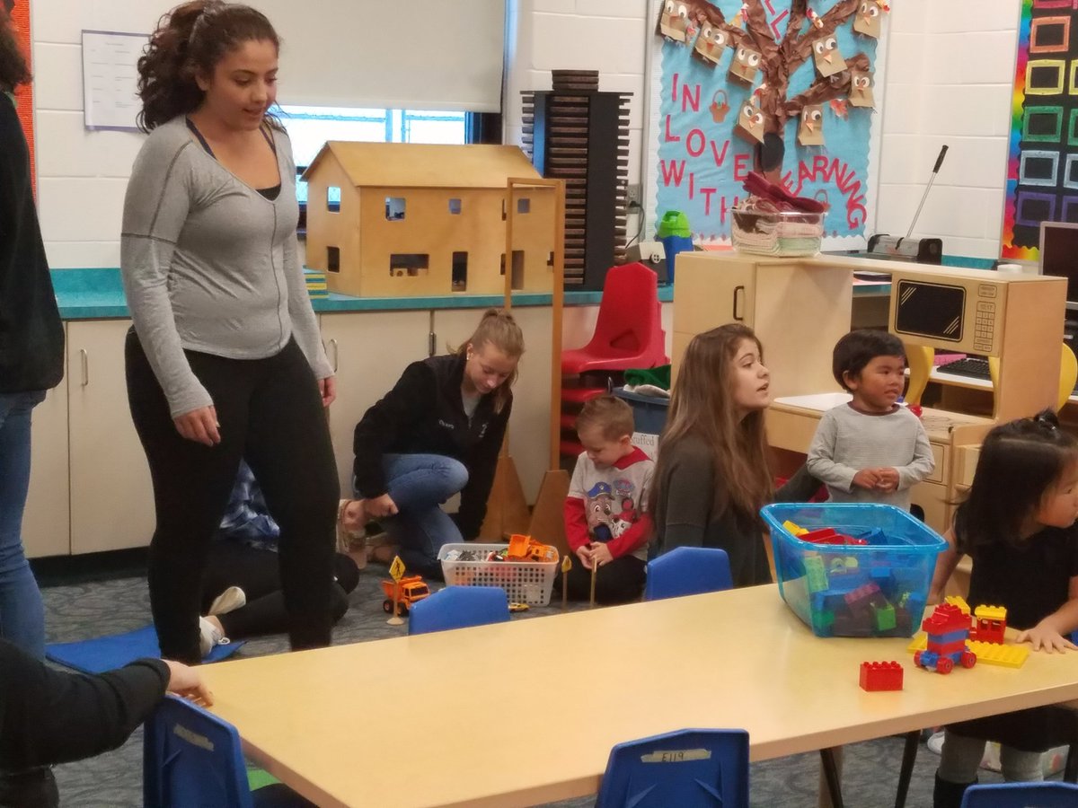 carmelitagraham's tweet photo. Smiles, laughs, and some tears as preschool children come in for their first day in the Education and Training program. #ehtpride #ehtcte https://t.co/8wgpNzFt7F