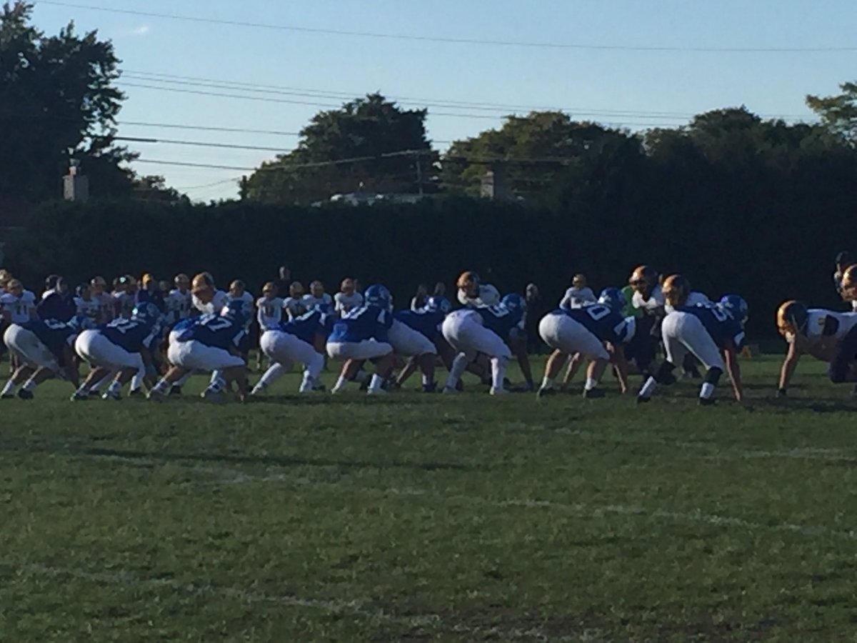 carl_guttovz549's tweet image. Catholic league champs once again 💯🏈🔥 #weeatin #comemos