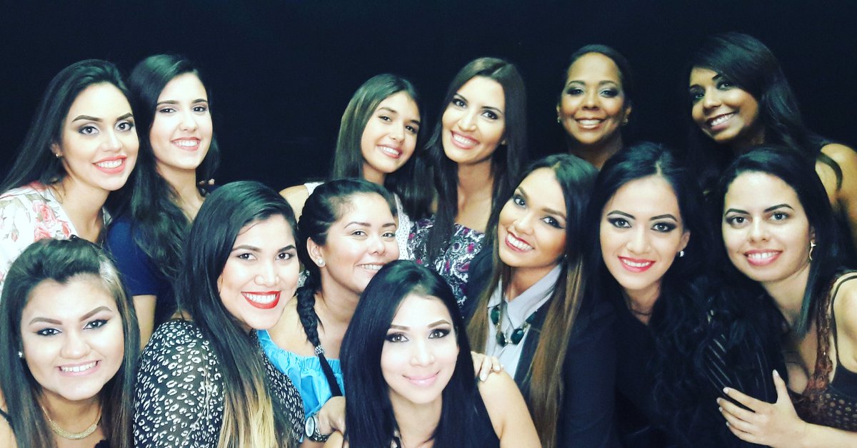 vierakarelin's tweet photo. Me gradueeeeee👏😊👌🏻🎓🙈👄💄#mastermakeup #makeuplover #makeupartist #karelinviera 💖💖💖 https://t.co/o4tIWGo838