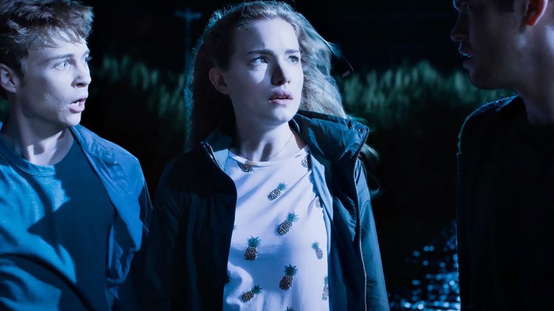funeraipyres1's tweet photo. looks like emma ate the last cookie or somethin https://t.co/2FEtio7AfY