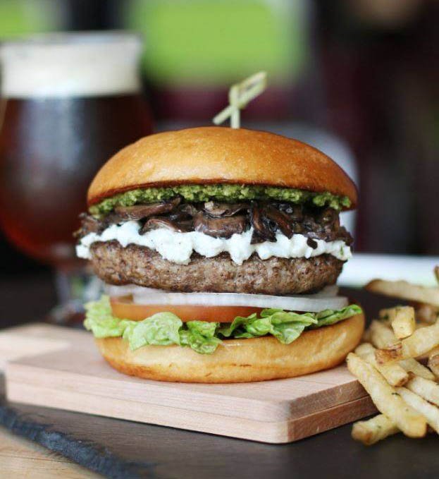 LocalSugarSA's tweet image. Check out our must-try spots to cure that craving for a juicy and delicious #burger: bit.ly/2dnNmc0