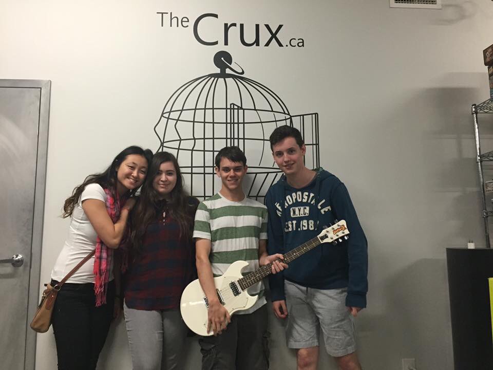 It's a new room record! The Reunited made it through Dead Air in 48:32, just 90 seconds to spare! Great job!