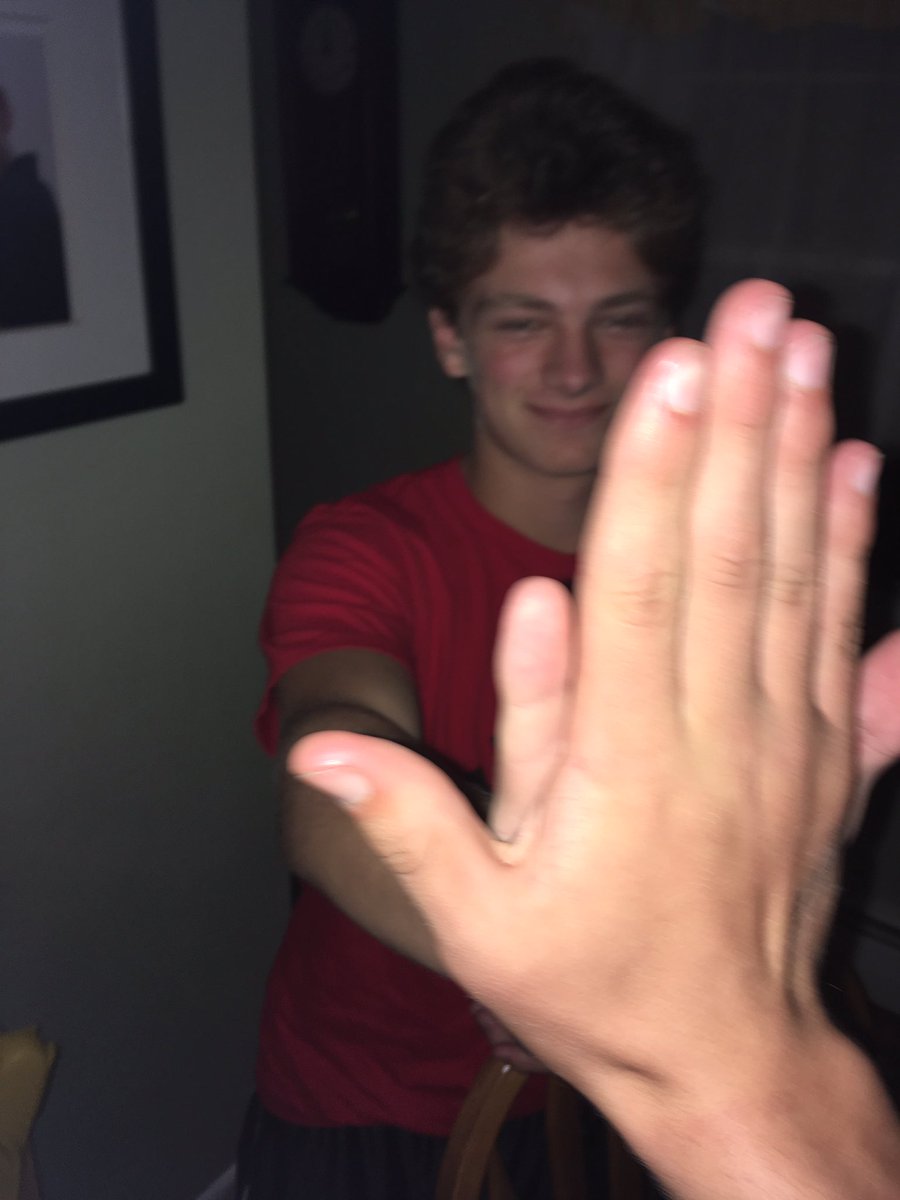 HrubesTyler's tweet photo. High fives are important https://t.co/M6MfS387E0