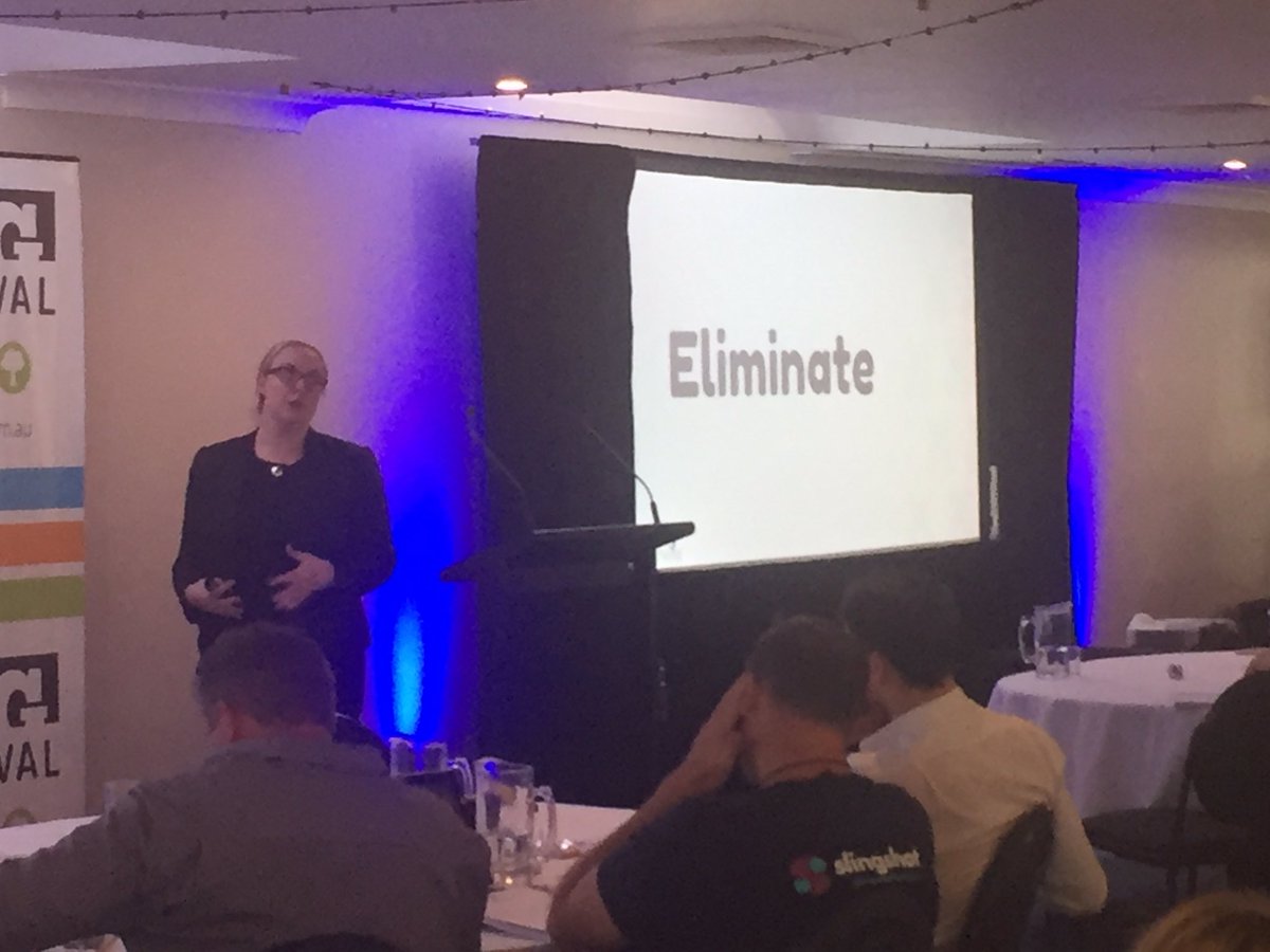 Steph Hinds <a href="/growthwise/">Steph Hinds</a> teaching us how to Eliminate time wasting tasks from business #DiG2016