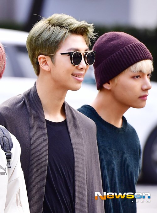 rapmonupdates's tweet photo. PRESS. 161014 뮤뱅 출근 #방탄소년단 #랩몬스터 #RM https://t.co/6haj6pf6oG