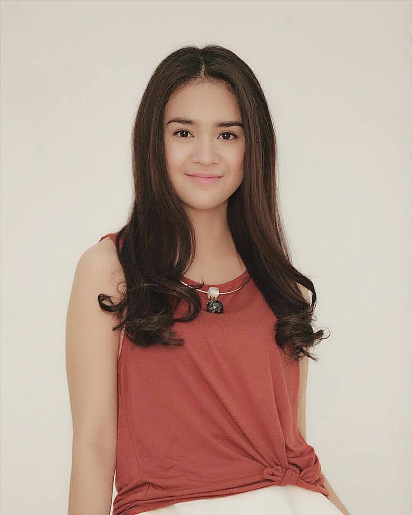 michelleziu's tweet photo. Tgif! https://t.co/6wcndaJG11 https://t.co/c59mVzI4oH